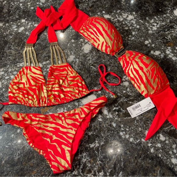 Like new, NWOT 3 piece Beach Bunny bikini XL tops, L bottoms - Picture 11 of 14